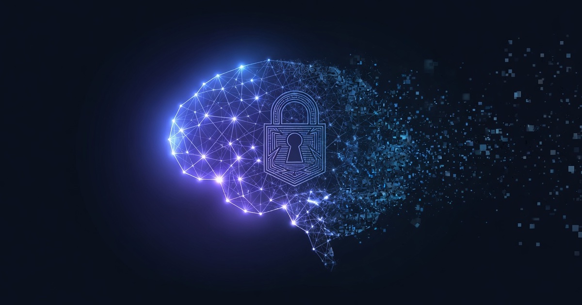 Cerebro digital de red neuronal con un candado, disolviéndose en píxeles sobre fondo azul oscuro